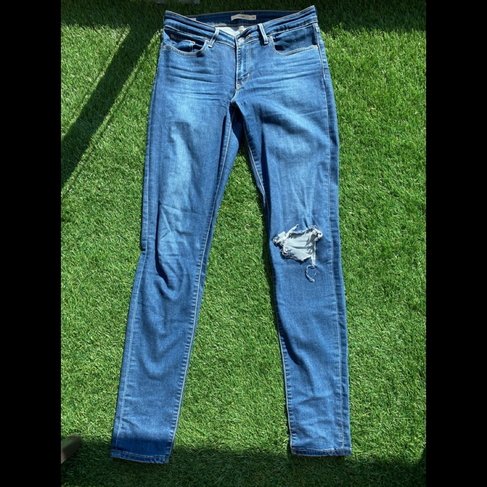Levi's 711 Jeans